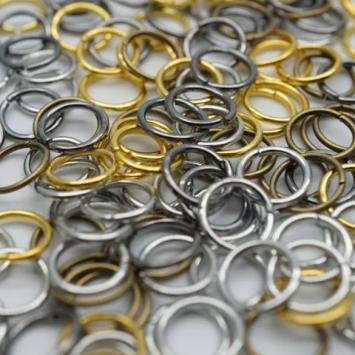 metalen ringetjes 6mm, keuze uit diverse kleuren